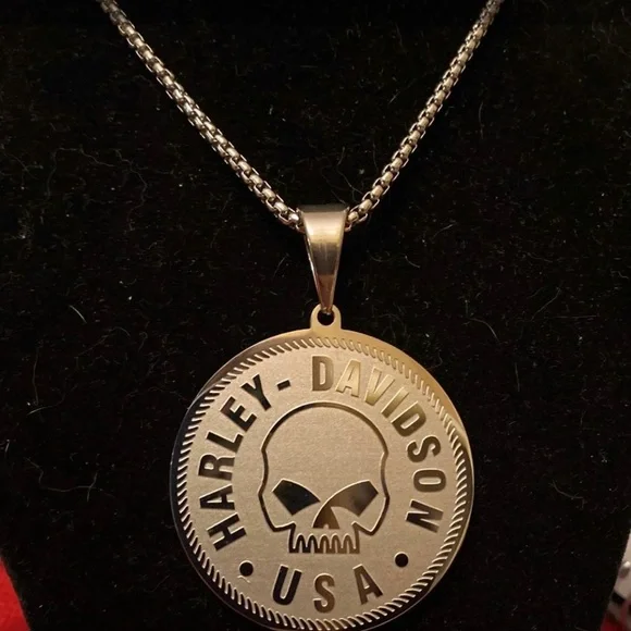 Limited! Skull HD Necklace - Picture 2 of 5